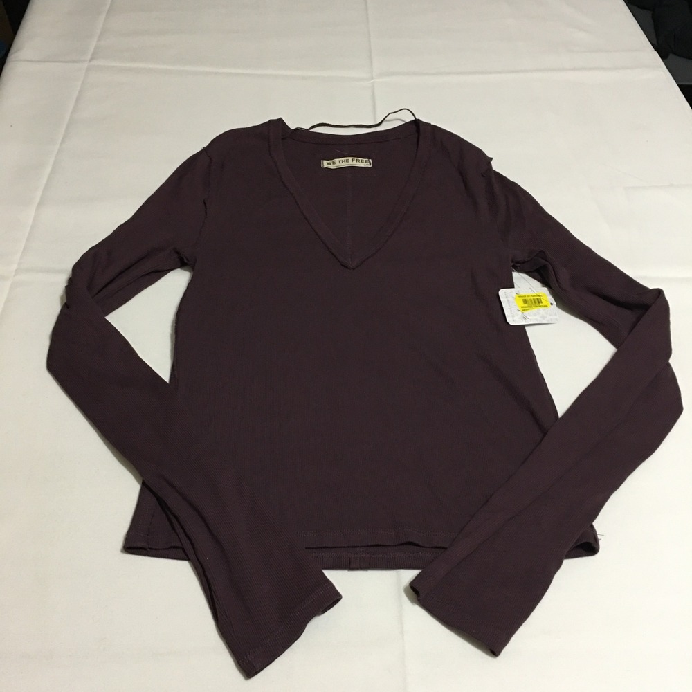 We The Free Long Sleeve Top Womens Large Purple Ribbed V-Neck NWT $48.00